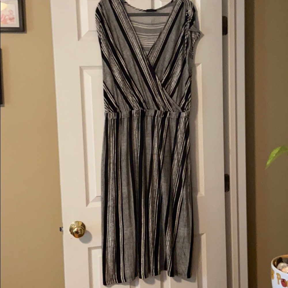 Bobeau/B Curvy midi dress